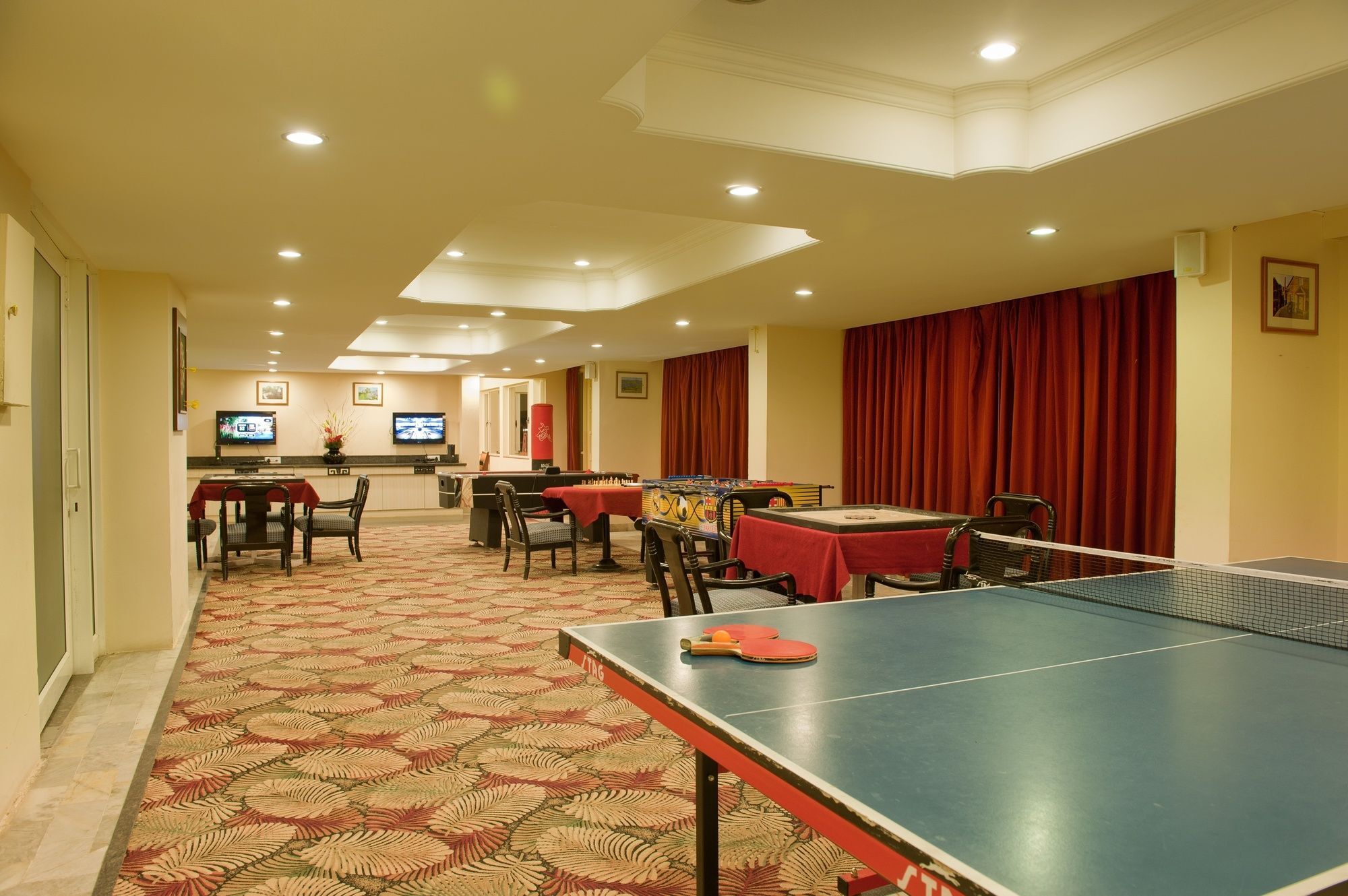 Royal Orchid Fort Resort Mussoorie Exterior foto